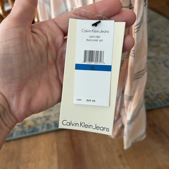 Calvin Klein Jeans Cream and Black Plaid Button-Down Shirt NWTO - Picture 7 of 8